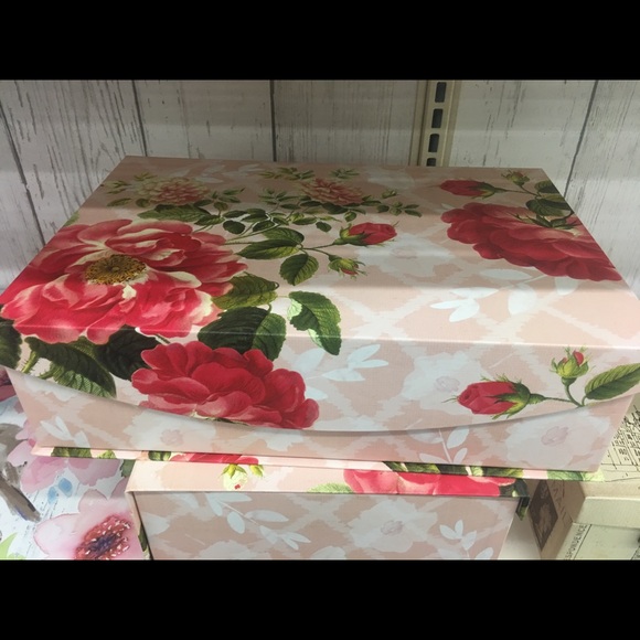 Custom made bridesmaid box - Picture 6 of 7